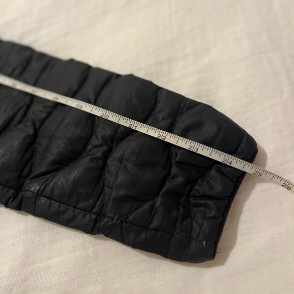 Women's Black Hooded Puffer Coat - Picture 9 of 9